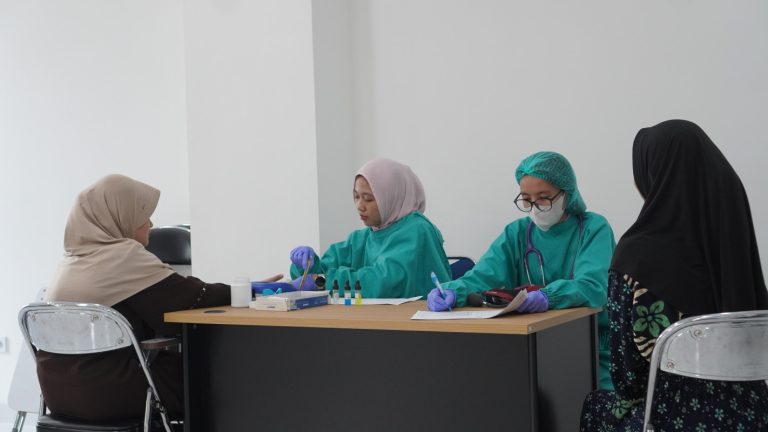 Aksi Sehat LIKORA Ramaikan Pesantren Takhasus IIQ Jakarta