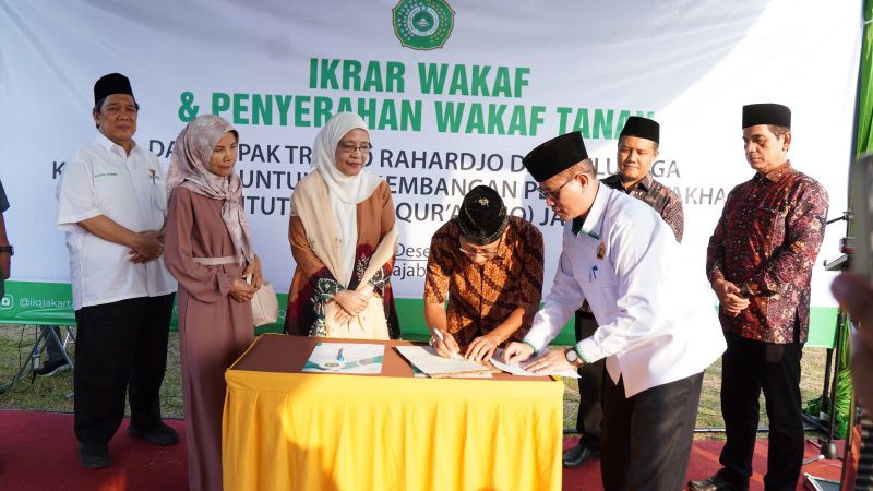 IIQ Jakarta Gelar Ikrar Wakaf Tanah untuk Pengembangan Pesantren Takhasus “IIQ Jakarta”